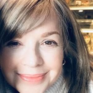 Meet your Posher, Francoise